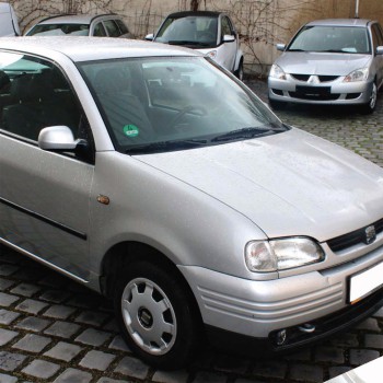ΤΑΣΙΑ ΓΙΑ SEAT AROSA/IBIZA 13 INCH CROATIA COVER (4 ΤΕΜ.)